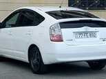 Toyota Prius-4