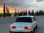 LADA (VAZ) 2107-2
