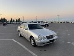 Mercedes E 200-2
