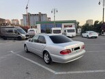 Mercedes E 200-8