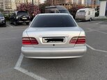 Mercedes E 200-7