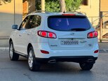 Hyundai Santa Fe-5