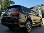 Lexus LX 450d-6