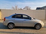 Hyundai Accent-4