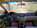 Hyundai Accent-10