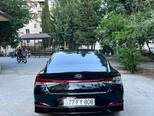 Hyundai Elantra-4