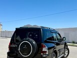 Mitsubishi Pajero-4