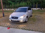 Hyundai Accent-4