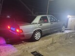 Mercedes 190-5