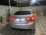 Hyundai Elantra-2