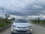 Hyundai Elantra-11