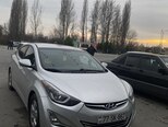 Hyundai Elantra-15