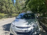 Hyundai Elantra-10