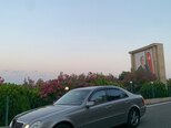 Mercedes E 240-4