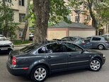 Volkswagen Passat-11