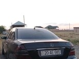 Mercedes E 200-2