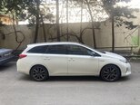 Toyota Auris-2