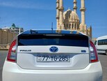 Toyota Prius-4