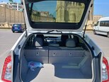 Toyota Prius-5