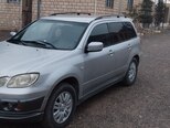 Mitsubishi Airtrek-4