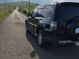 Mitsubishi Pajero-5
