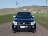 Mitsubishi Pajero-1
