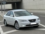 Hyundai Sonata-14