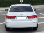 Hyundai Sonata-19