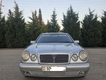 Mercedes E 240-2