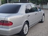 Mercedes E 240-4