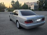 Mercedes E 240-10