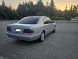 Mercedes E 240-13