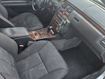 Mercedes E 240-17