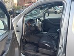 Nissan Navara-12