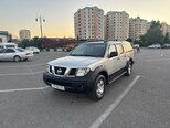 Nissan Navara-4