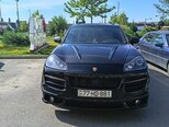 Porsche Cayenne-1