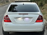 Mercedes E 240-10