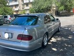 Mercedes E 230-7