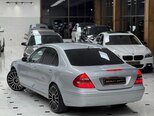 Mercedes E 200-11