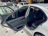 Mercedes E 200-23