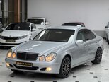 Mercedes E 200-29