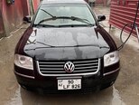 Volkswagen Passat-1