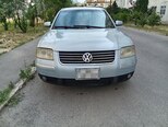 Volkswagen Passat-1