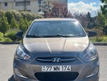 Hyundai Accent-3