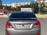Hyundai Accent-4