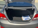 Hyundai Accent-12