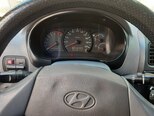 Hyundai Accent-11