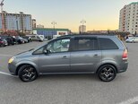 Opel Zafira-11