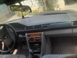Mercedes 200 D-6