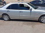Mercedes E 290-8